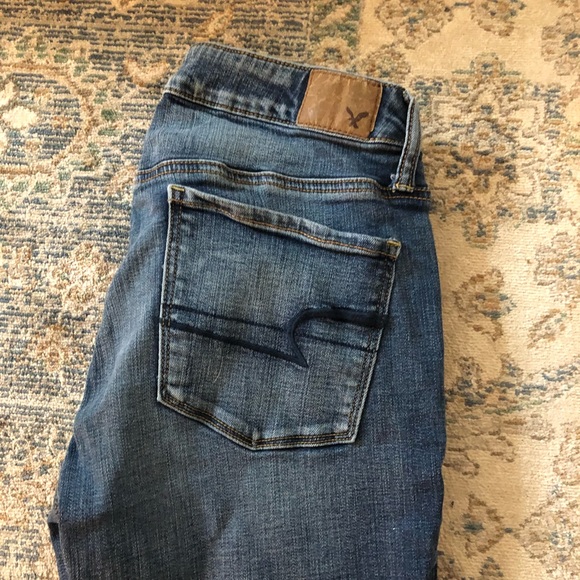 American Eagle Jeans- Size 8 - Picture 1 of 3